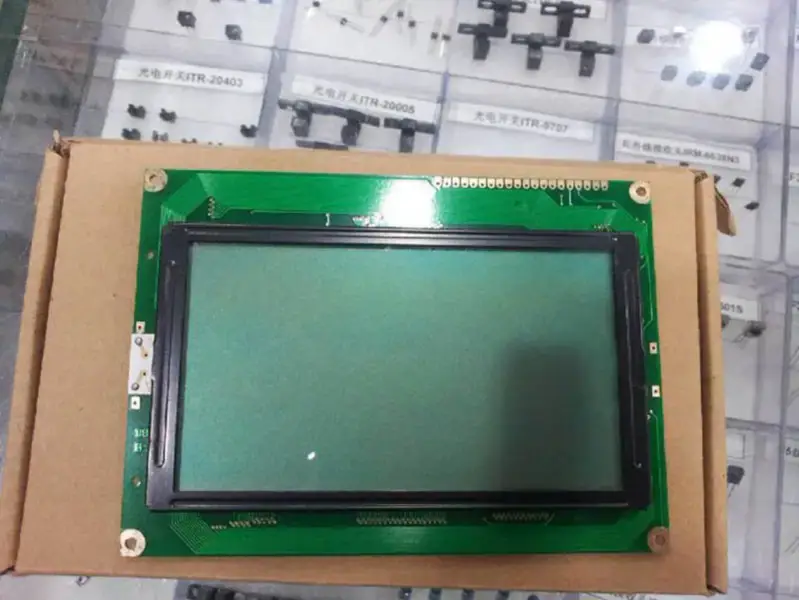 TM240128CCCWU LCD板