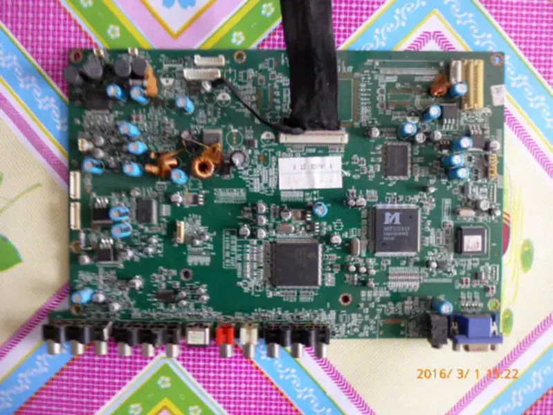 Changhong LT3212 LT3288 Board JUJ7.820.220-17 with LCD CLAA320WA01
