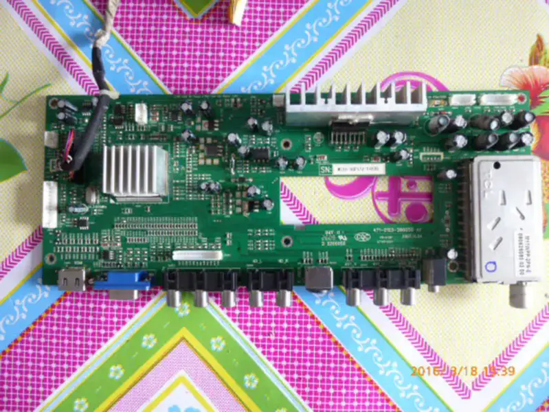 TCL L26N6 471-0103-26005G A2 板與 LG LC260WXE-SBA1 LCD
