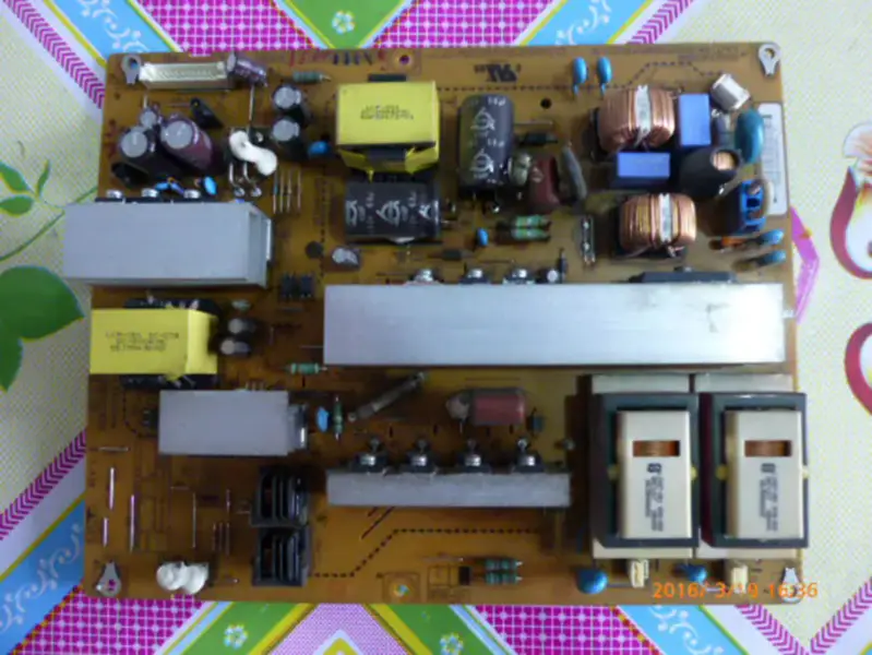 LG 37LH40FD-CE EAX55357701/33 2300KPG093A-F P37-09LF Power Supply Board