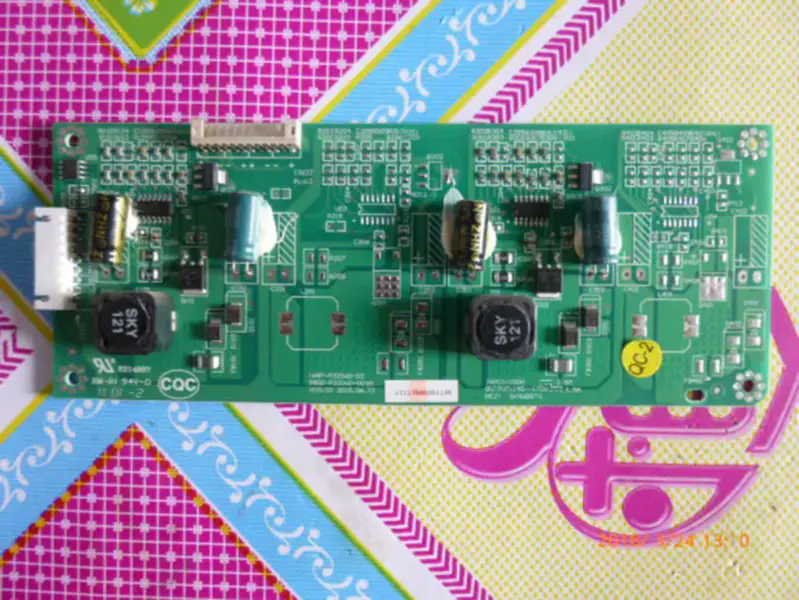 Skyworth 32E18RA 168P-P32DWD-00 5800-P32DWD-0050 逆變器板