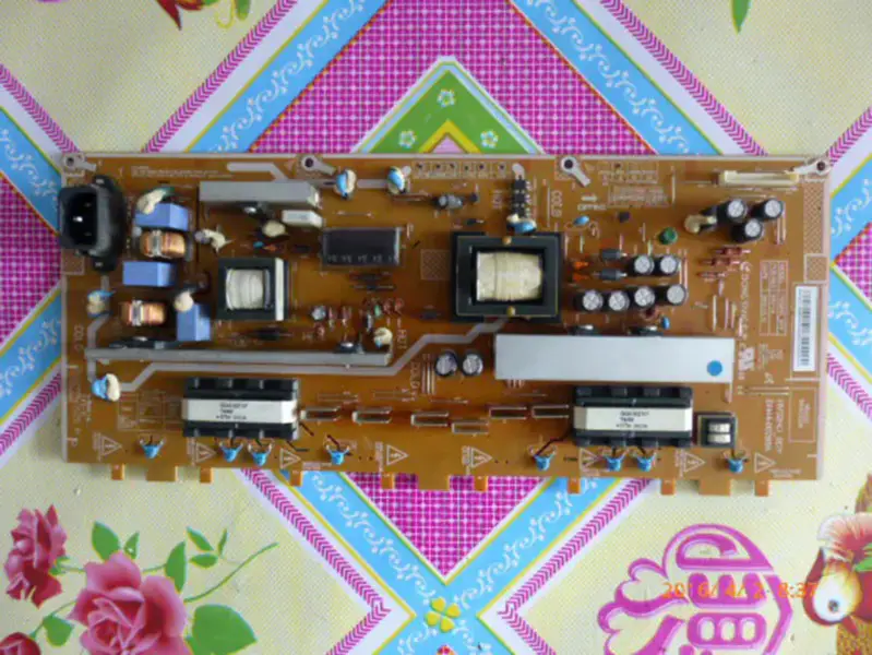 Samsung LA32B350F1 BN44-00289A BN44-00289B LCD Board