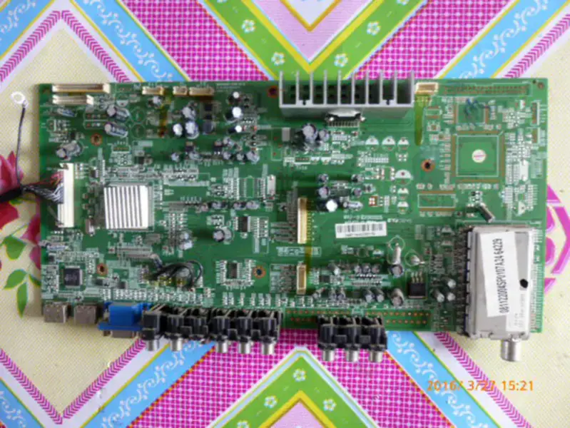 TCL L32N9 MSDV2601-ZC01-01-E 303C260107C LK315T3LA24 板