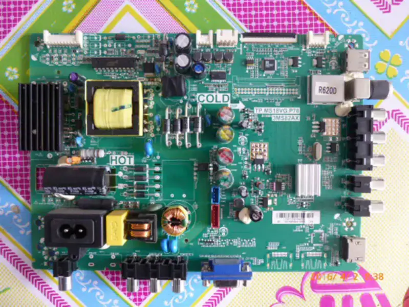 Toshiba 32CE650LED TP.MS18VG.P78 LVW320CSDX E3 V4 Board