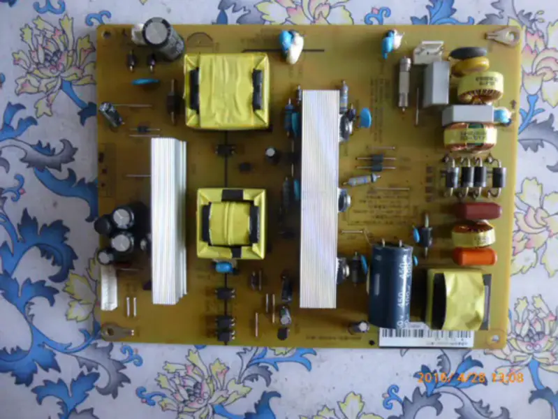 Changhong LED39B2000C XR7.820.276V1.0 R-HS100D-1MF12 Power Supply Board
