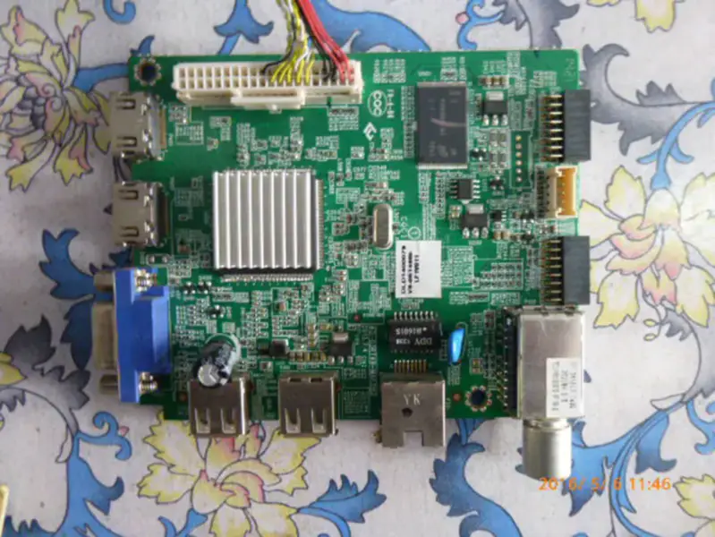 Toshiba 32L1307C 40-03RT49-MAF2HG LVW320CSD0 E7 V1 Board