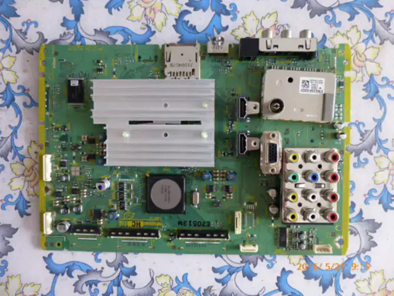 Panasonic TH-P42U20C TNPH0840 HC MC106F16T13 LCD板