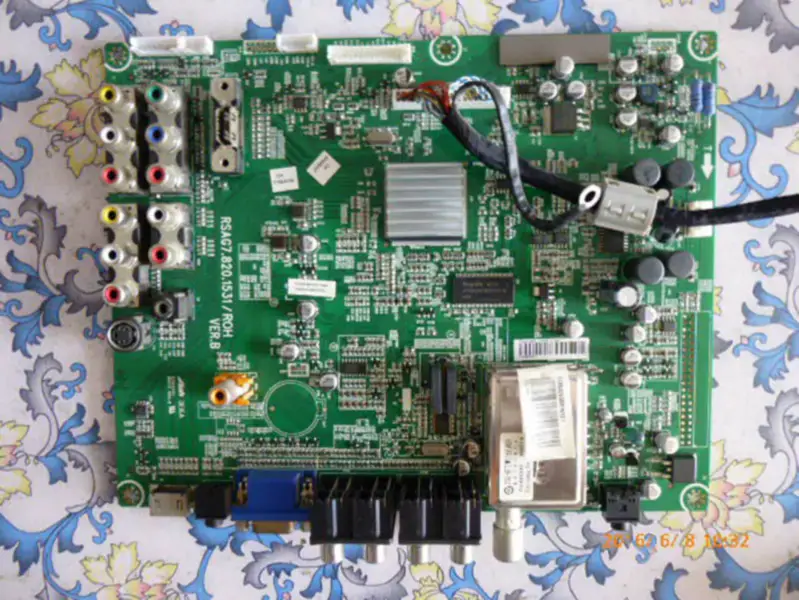 Hisense TLM40V68P RSAG7.820.1531 CHIMEI V400H1-L01 Board