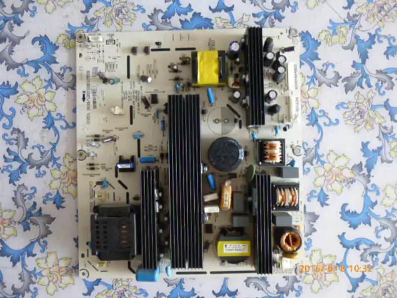 Hisense TLM40V68P RSAG7.820.1567 Power Supply Board