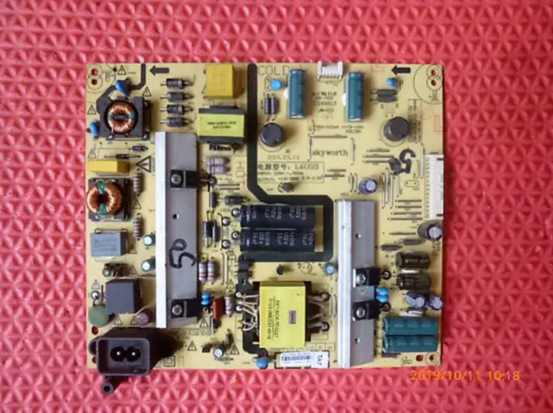 Skyworth coocaa K50J 50E390E 5800-L4U021-0600 168P-L4U021-06 Stromversorgungsplatine