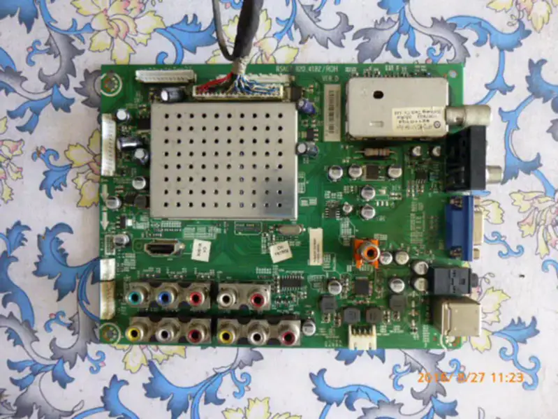 Hisense TLM42E01(0)150887 RSAG7.820.4182/ROH LC420WUE-SCV1 Board