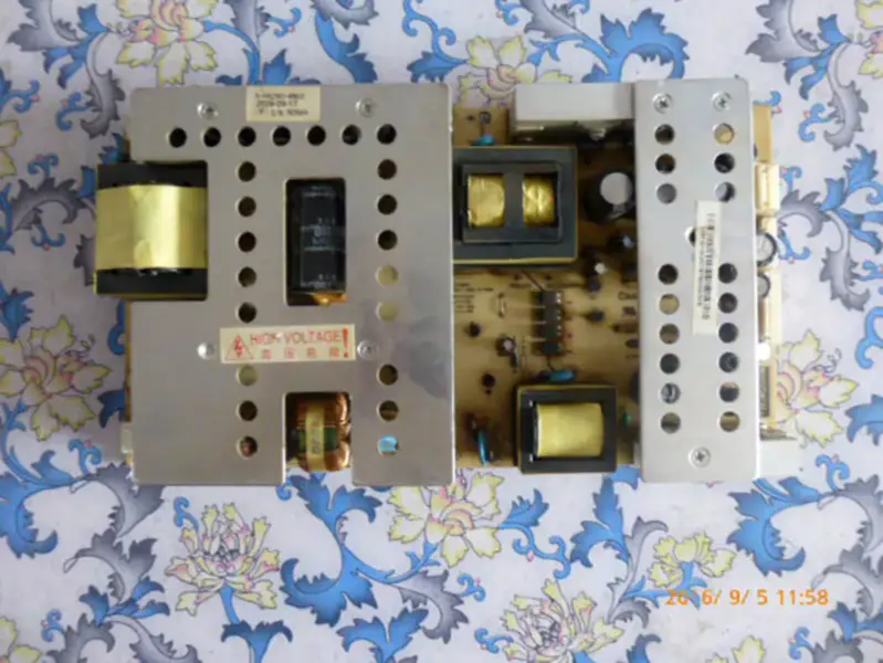 Changhong ITV42820F R-HS280-4N03 HX7.820.027V2.0 Power Supply Board