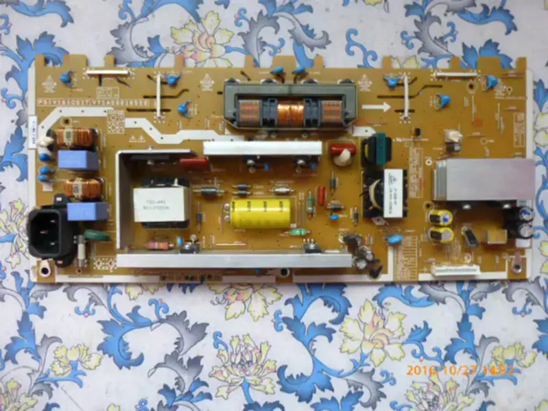 Toshiba 32A1C PSIV161C01T V71A00016500 Power Supply Board