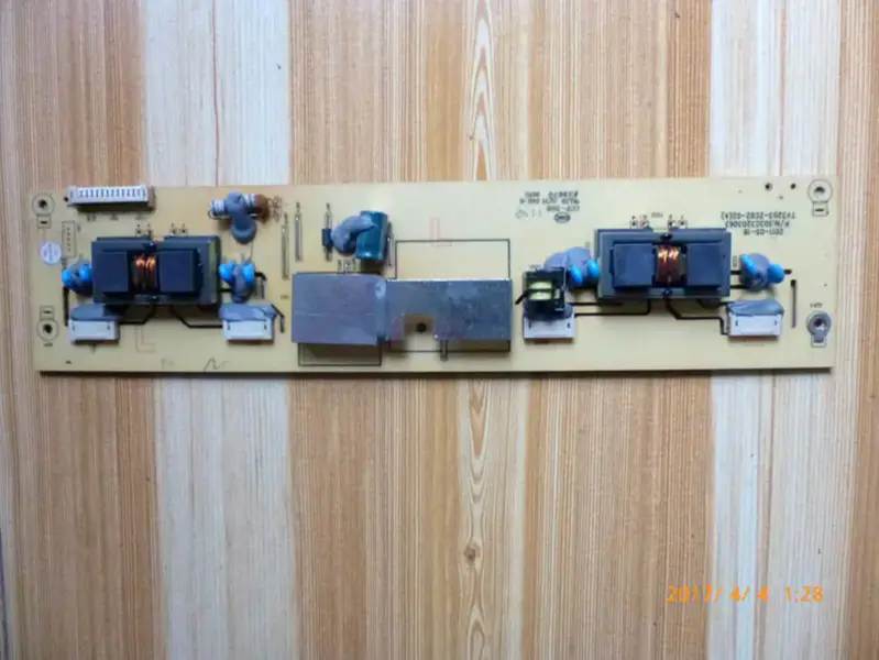 PANDA L32M02 L32M05 303C3203063 TV3203-ZC02-02(A) Inverter Board