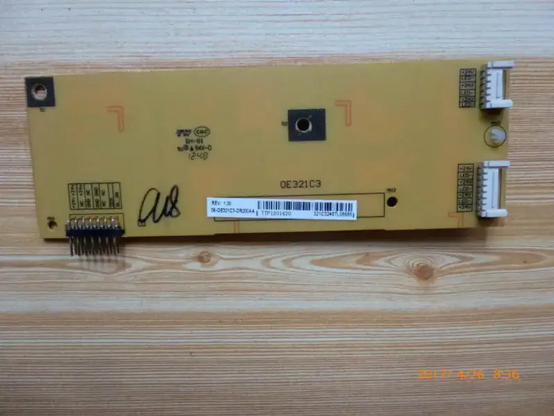 TCL L32F2370B 40-0E3213-DRD1XG 08-OE321C3-DR200AA 逆變器板