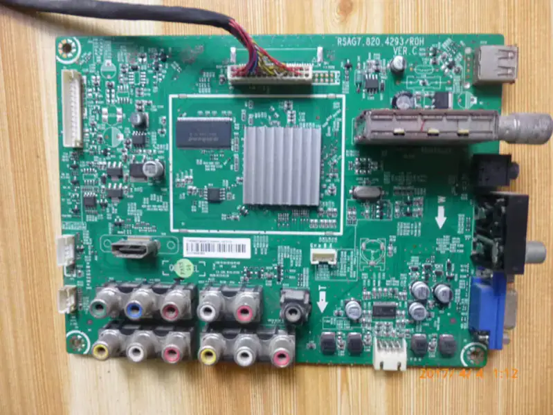 Hisense TLM26E01 RSAG7.820.4293 Board with Samsung LTA260AP04 lcd