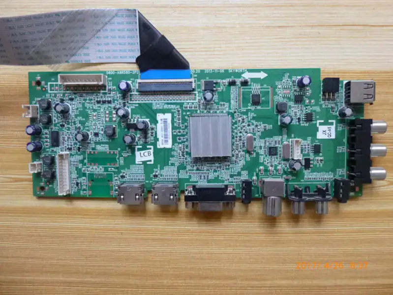 Skyworth 32E500E 5800-A8R580-2P20 REL320HY(PD0-001) Platine