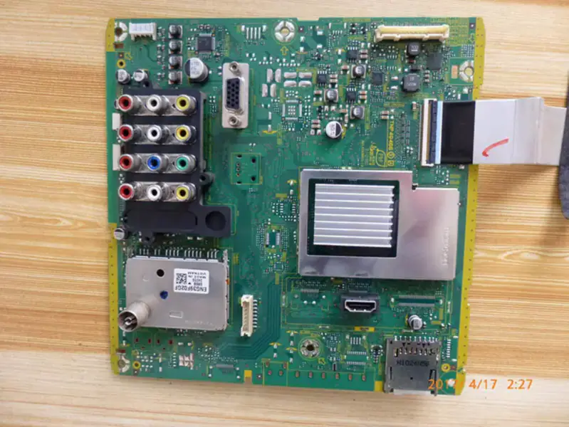 Panasonic TH-L32C20C H-L32X20C TNP4G466 AX080A072G/H0350454R01 LCD板