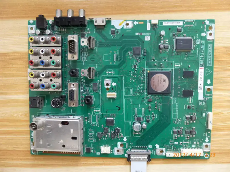 Sharp LCD-46E66A QPWBXF400WJN1 DUNTKF400WE LK460D3LW70T 電路板