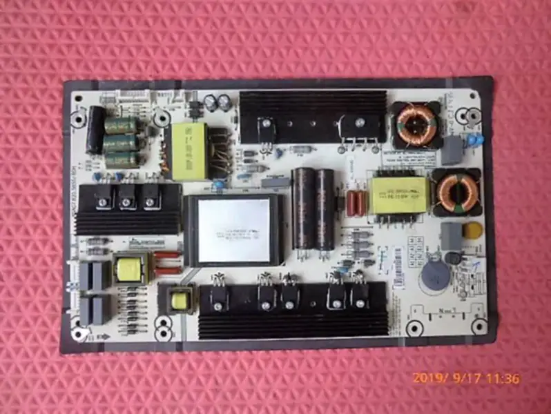 Panasonic TH-60AX600C RSAG7.820.5855/ROH Stromversorgungsplatine