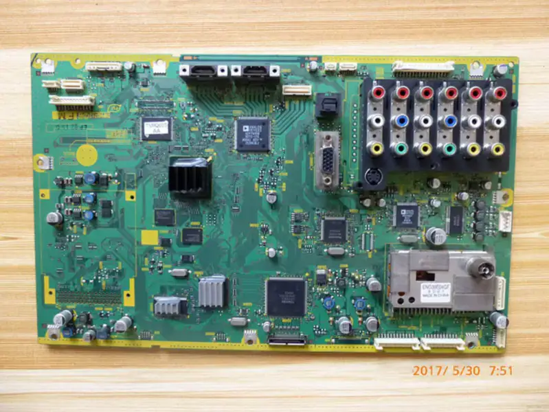 Panasonic TH-50PZ800C TNPH0712 DC MC127F19T11 LCD板