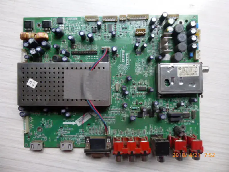 Skyworth 32L08HR 5800-A8K220-0040-0030 V315B3-L01 Board