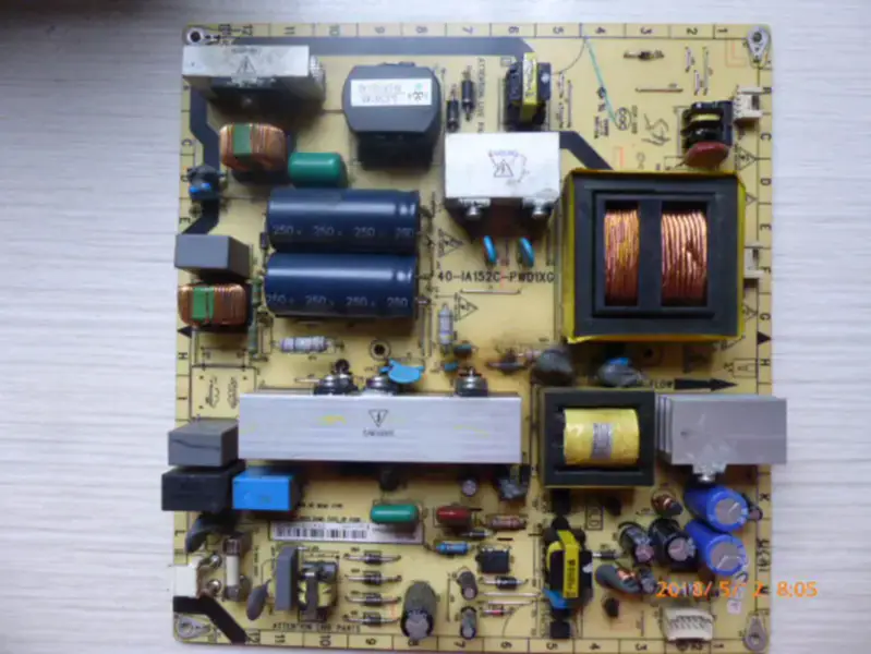 TCL L42V10 40-1A152C-PWD1XG 08-IA152C0-PW200AA Stromversorgungsplatine