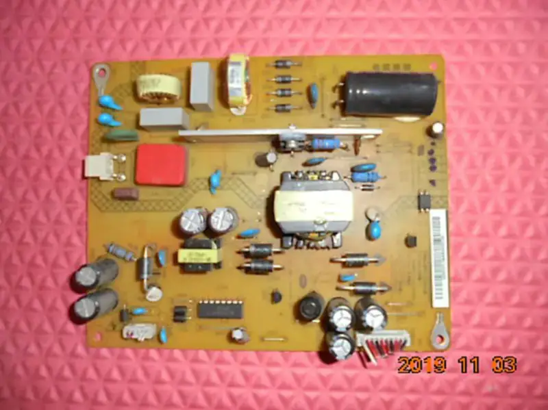 Changhong LED42560 HSS30D-2MA 240 XR7.820.284V1.1 Power Supply Board
