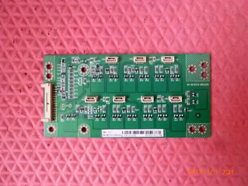 TCL L32F3310B 32吋板