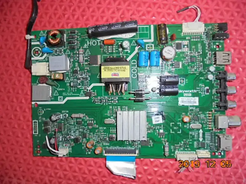 Skyworth 32E3000 5800-A8S310-0P10 SDL320HY(CD0-810) 板