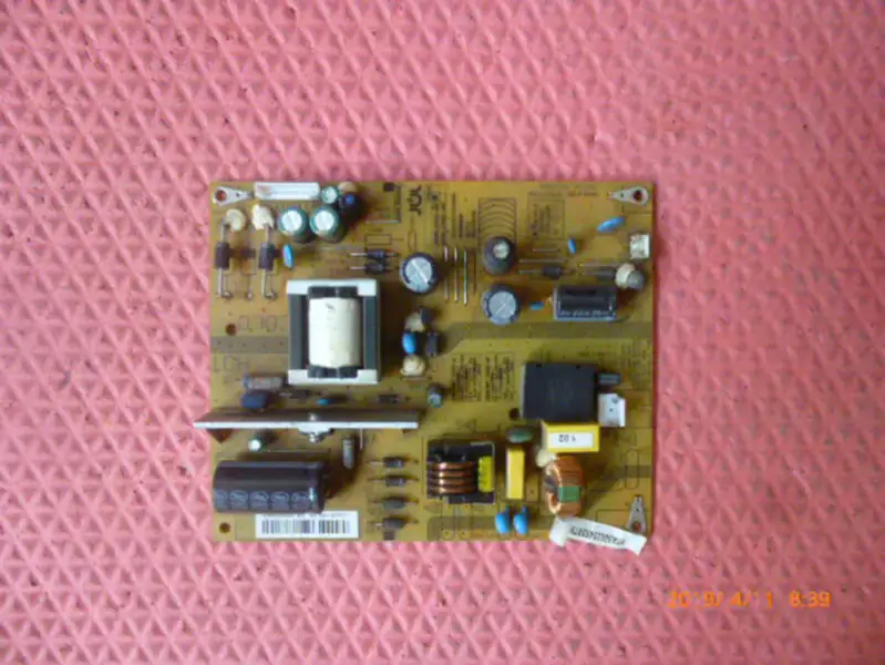 Changhong LED32B2000C JCS30D-1MF 184 47131.230.0.0105906 Power Supply Board