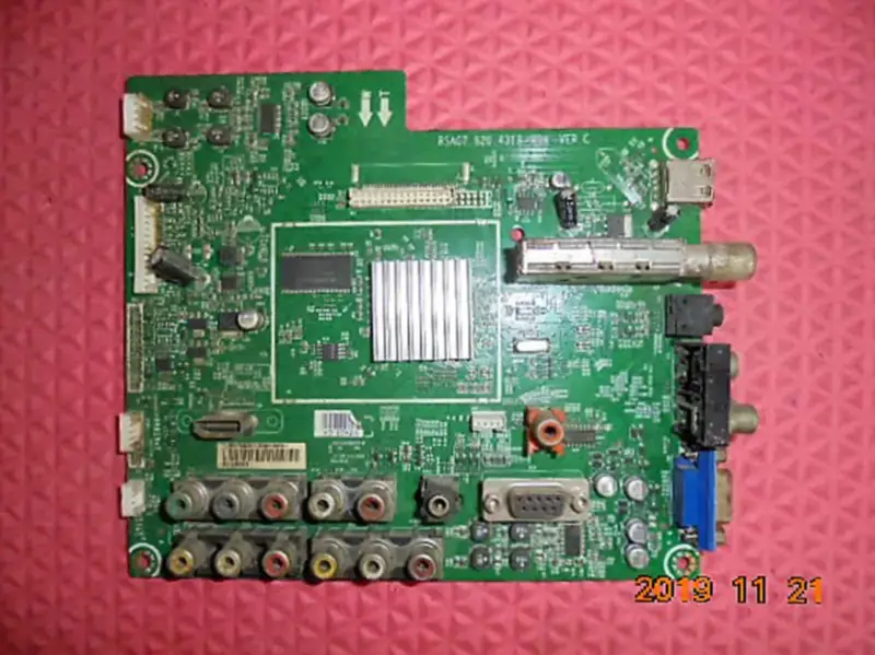 Hisense TLM32V66C RSAG7.820.4313 LC320WXE(SB)(V2) Board