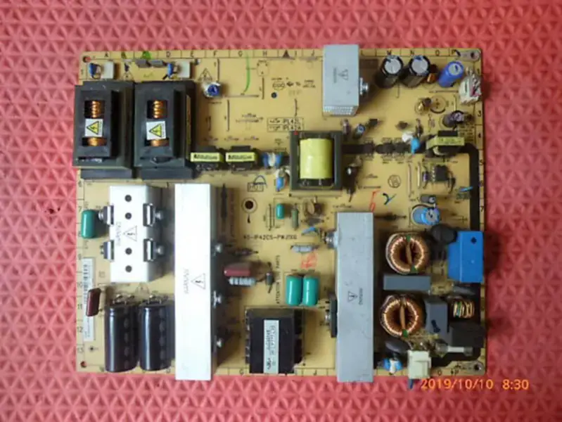 TCL L42F11 L42F19F 40-IP42CS-PWJ1XG 電源板