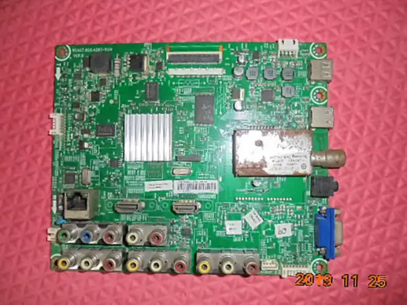 Hisense LED32K16G RSAG7.820.4287/ROH HE315DH-E06 Board