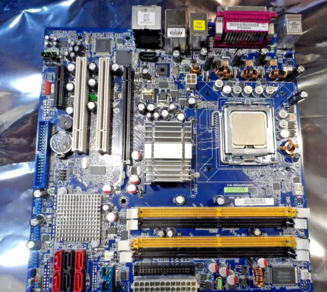 Intel Core 2 Duo 08GSAQ96500202 主機板