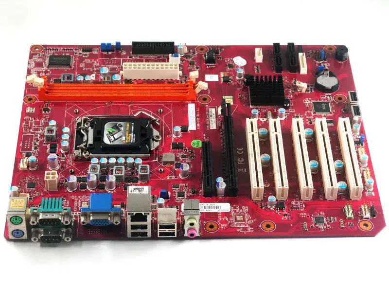 Advantech IMB-701VG-00A1E Intel ATX 主機板 含DVI/VGA