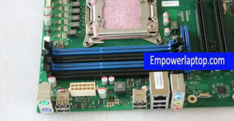 Fujitsu M720 D3128-A14 GS2 ATX Intel Socket 2011 SATA PCIe PCI Hauptplatine