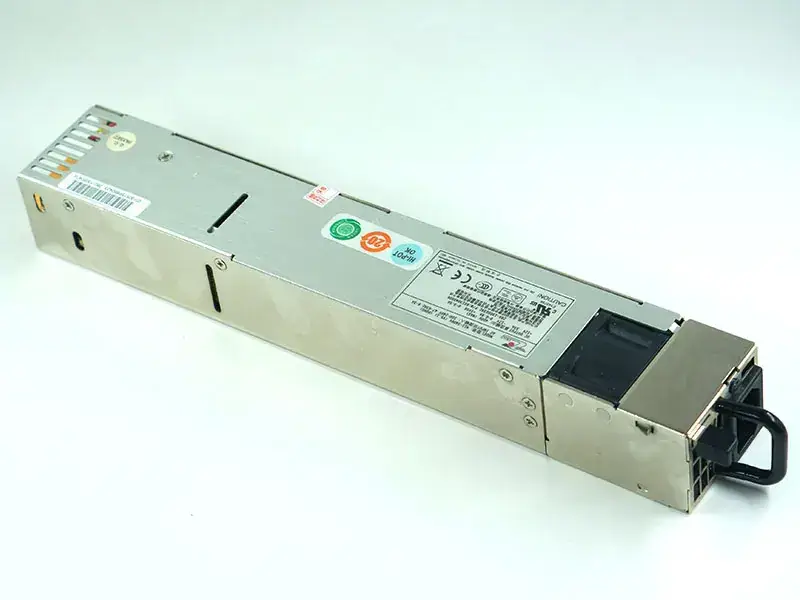 Zippy M1S-3400V Stromversorgung