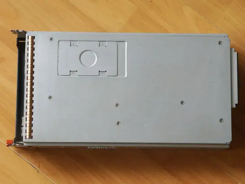 NETAPP 111-00238+G1 Controller