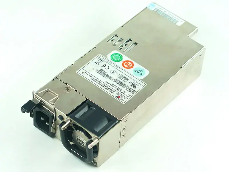 Zippy M1P-2500V Stromversorgung
