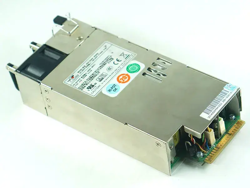 Zippy M1P-2500V Stromversorgung