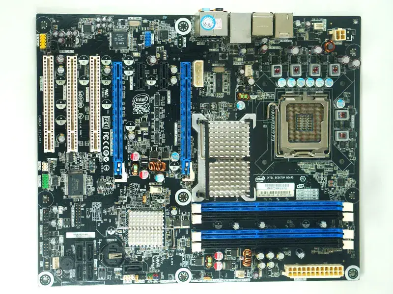 Intel DP45SG Hauptplatine