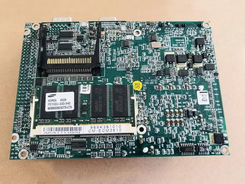 Avalue ECM-3610 Hauptplatine