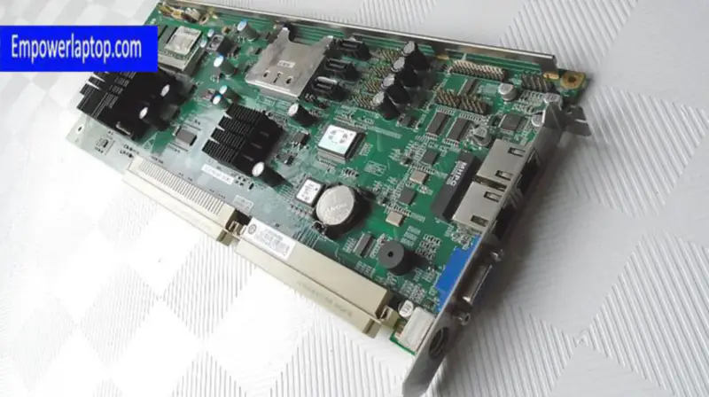 EPI-1813CLD2NA(B)-D4M1 VER:C10 工業主機板