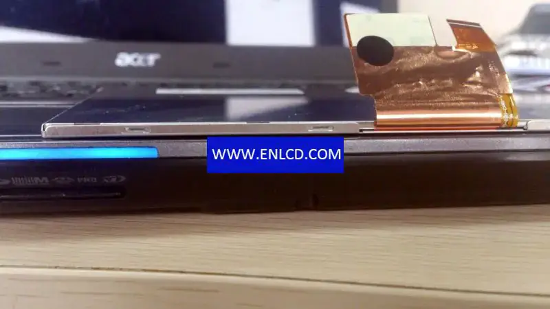 HannStar HSD070PFW3-D00 LCD panel