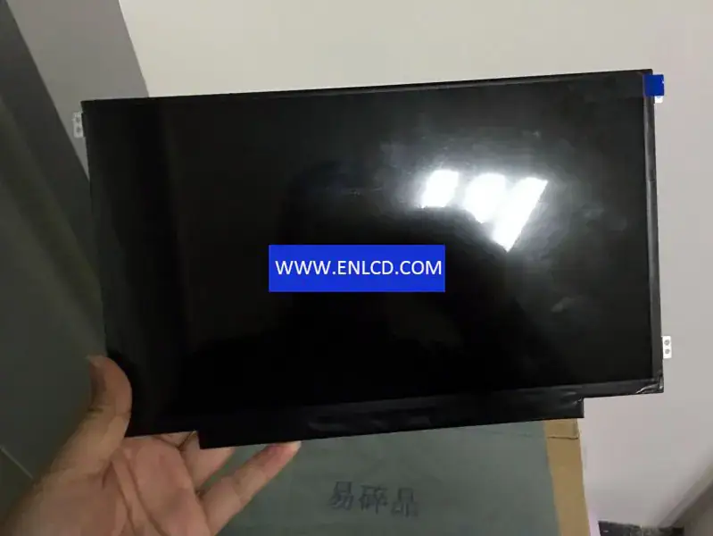 IVO M116NWR6 R0 LCD panel