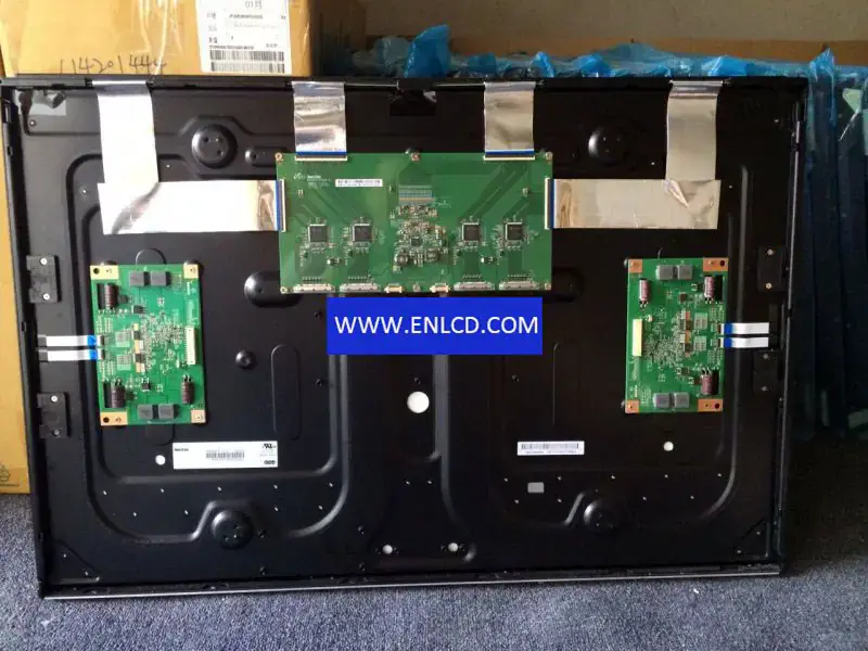 Innolux R300SFE-L02 LCD panel for Medical Imaging