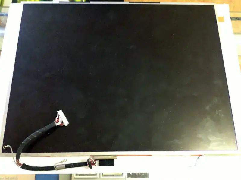 Sharp LQ150F1LW04C LCD