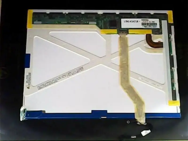 TOSHIBA LTM14C421E LCD