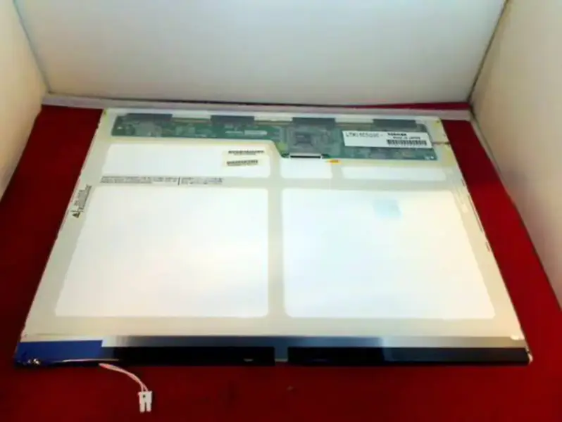 TOSHIBA LTM15C503 LCD